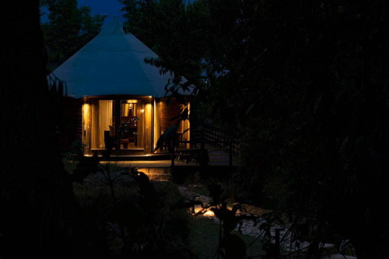 פוקהרה The Pavilions Himalayas Lake View מראה חיצוני תמונה